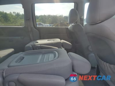 Zdjęcie 11 z 13 samochodu: 2012 KIA SEDONA LX VIN:KNDMG4C78C6455015 - miniatura