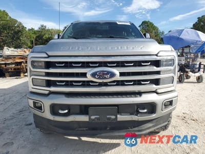 Piąte zdjęcie samochodu w środku: 2024 FORD F250 SUPER DUTY VIN:1FT8W2BTXRED24139 - miniatura