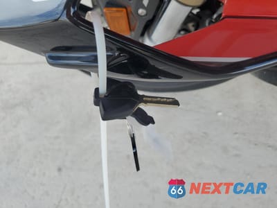 Zdjęcie 8 z 10 samochodu: 2023 BMW S 1000 RR VIN:WB10E6309P6H61505 - miniatura