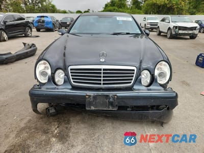 Piąte zdjęcie samochodu w środku: 2000 MERCEDES-BENZ CLK 430 VIN:WDBLJ70G3YF154158 - miniatura