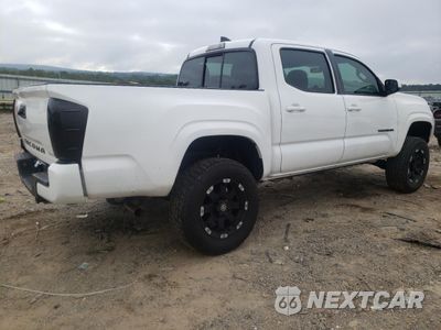 Trzecie zdjęcie samochodu z tyłu: 2018 TOYOTA TACOMA DOUBLE CAB VIN:5TFAX5GN8JX131460 - miniatura