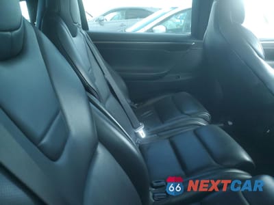 Zdjęcie 11 z 13 samochodu: 2016 TESLA MODEL X VIN:5YJXCAE41GFS00503 - miniatura