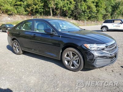 Czwarte zdjęcie samochodu z boku: 2024 VOLKSWAGEN JETTA SE VIN:3VWEM7BU0RM023000 - miniatura