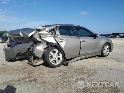Trzecie zdjęcie samochodu z tyłu: 2015 NISSAN ALTIMA 2.5 SL VIN:1N4AL3AP1FN885867 - miniatura
