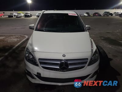 Piąte zdjęcie samochodu w środku: 2017 MERCEDES-BENZ B 250E VIN:WDDVP9AB9HJ014545 - miniatura