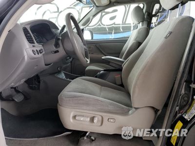 Zdjęcie 7 z 12 samochodu: 2005 TOYOTA SEQUOIA SR5 VIN:5TDBT44A75S243514 - miniatura