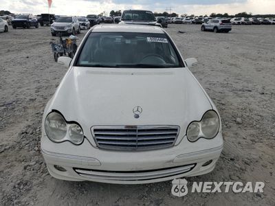 Piąte zdjęcie samochodu w środku: 2005 MERCEDES-BENZ C 240 VIN:WDBRF61J35F580329 - miniatura