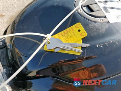 Zdjęcie 8 z 10 samochodu: 2015 SUZUKI GSX-R600 VIN:JS1GN7FA6F2100670 - miniatura