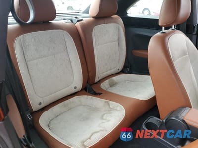 Zdjęcie 10 z 12 samochodu: 2015 VOLKSWAGEN BEETLE 1.8T VIN:3VWF17AT6FM607242 - miniatura