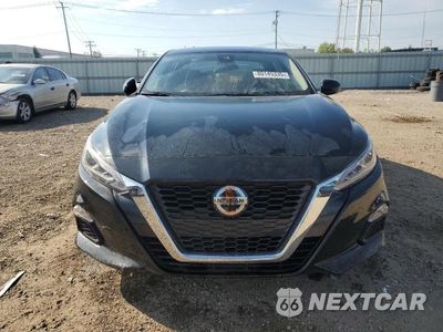 Piąte zdjęcie samochodu w środku: 2022 NISSAN ALTIMA SV VIN:1N4BL4DV5NN327829 - miniatura