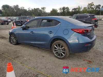 Drugie zdjęcie samochodu z przodu: 2018 MAZDA 3 TOURING VIN:3MZBN1V32JM236177 - miniatura