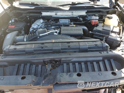 Zdjęcie 11 z 13 samochodu: 2020 CHEVROLET SILVERADO K3500 LTZ VIN:1GC4YUEY4LF277008 - miniatura