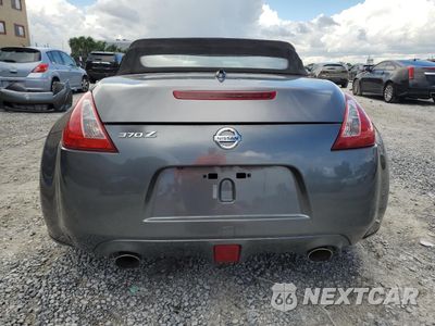 Zdjęcie 6 z 15 samochodu: 2015 NISSAN 370Z VIN:JN1AZ4FH1FM430378 - miniatura