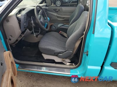 Zdjęcie 7 z 14 samochodu: 2000 CHEVROLET S TRUCK S10 VIN:1GCCS1443YK121566 - miniatura