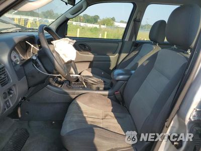 Zdjęcie 7 z 13 samochodu: 2007 FORD ESCAPE XLS VIN:1FMCU92Z67KB58970 - miniatura
