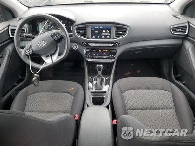 Zdjęcie 8 z 12 samochodu: 2019 HYUNDAI IONIQ BLUE VIN:KMHC65LCXKU129708 - miniatura