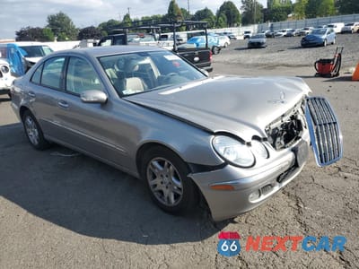 Czwarte zdjęcie samochodu z boku: 2005 MERCEDES-BENZ E 320 4MATIC VIN:WDBUF82J25X179367 - miniatura