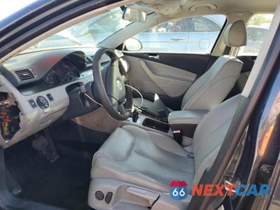 Zdjęcie 7 z 12 samochodu: 2007 VOLKSWAGEN PASSAT 2.0T WAGON VALUE VIN:WVWLK73C97E009458 - miniatura