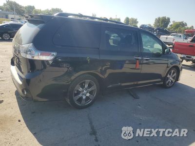 Trzecie zdjęcie samochodu z tyłu: 2017 TOYOTA SIENNA SE VIN:5TDXZ3DC3HS799694 - miniatura