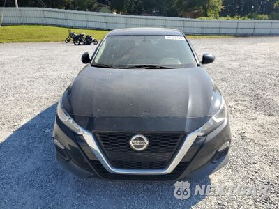 Piąte zdjęcie samochodu w środku: 2019 NISSAN ALTIMA S VIN:1N4BL4BV7KC173554 - miniatura