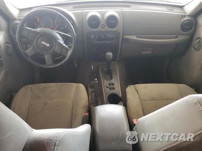Zdjęcie 8 z 14 samochodu: 2007 JEEP LIBERTY SPORT VIN:1J4GL48K47W575240 - miniatura
