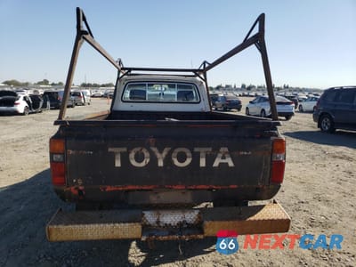 Zdjęcie 6 z 12 samochodu: 1982 TOYOTA PICKUP RN48 VIN:JT4RN48S5C0056591 - miniatura
