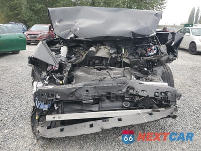 Piąte zdjęcie samochodu w środku: 2024 TOYOTA CROWN XLE VIN:JTDAAAAF8R3021538 - miniatura