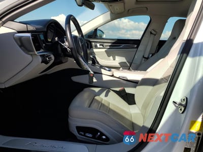 Zdjęcie 7 z 16 samochodu: 2018 PORSCHE PANAMERA 4 VIN:WP0AA2A72JL101680 - miniatura