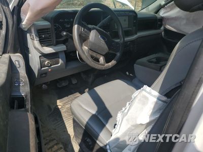 Zdjęcie 8 z 14 samochodu: 2023 FORD F600 SUPER DUTY VIN:1FDFF6LT5PDA09664 - miniatura