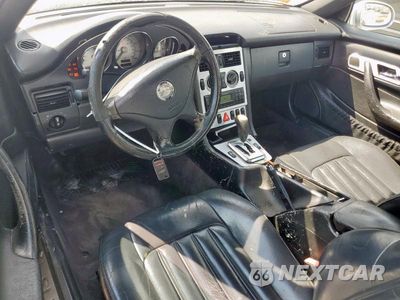 Zdjęcie 8 z 12 samochodu: 2004 MERCEDES-BENZ SLK 230 KOMPRESSOR VIN:WDBKK49FX4F299094 - miniatura