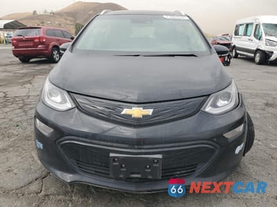 Piąte zdjęcie samochodu w środku: 2021 CHEVROLET BOLT EV PREMIER VIN:1G1FZ6S07M4112477 - miniatura