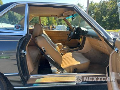 Zdjęcie 6 z 10 samochodu: 1987 MERCEDES-BENZ 560 SL VIN:WDBBA48D6HA072118 - miniatura