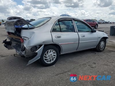 Trzecie zdjęcie samochodu z tyłu: 1998 FORD ESCORT SE VIN:1FAFP13P7WW172770 - miniatura