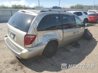 Trzecie zdjęcie samochodu z tyłu: 2005 CHRYSLER TOWN & COUNTRY LX VIN:2C4GP44R25R535452 - miniatura