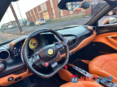 Zdjęcie 8 z 15 samochodu: 2023 FERRARI F8 SPIDER VIN:ZFF93LMA0P0XXXXXX - miniatura