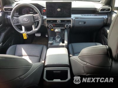 Zdjęcie 8 z 14 samochodu: 2025 TOYOTA TACOMA DOUBLE CAB VIN:3TMLB5JN9SM137792 - miniatura