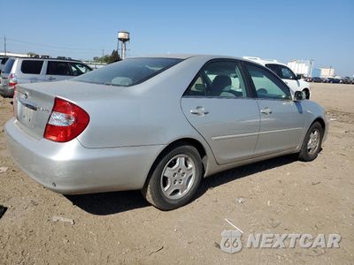 Trzecie zdjęcie samochodu z tyłu: 2002 TOYOTA CAMRY LE VIN:4T1BE32K32U509307 - miniatura