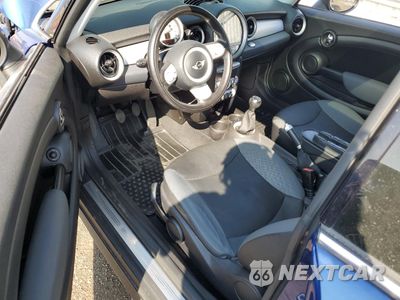 Zdjęcie 8 z 12 samochodu: 2009 MINI COOPER VIN:WMWMF33509TU70580 - miniatura