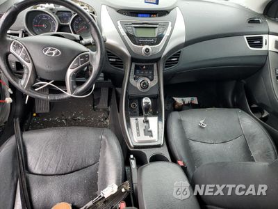 Zdjęcie 8 z 13 samochodu: 2013 HYUNDAI ELANTRA GLS VIN:KMHDH4AE9DU572836 - miniatura