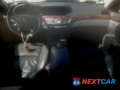Zdjęcie 8 z 12 samochodu: 2007 MERCEDES-BENZ S 550 VIN:WDDNG71X47A082217 - miniatura