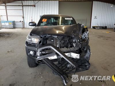 Piąte zdjęcie samochodu w środku: 2023 TOYOTA TACOMA DOUBLE CAB VIN:3TMCZ5AN2PM595676 - miniatura