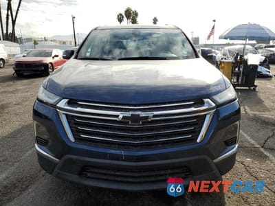 Piąte zdjęcie samochodu w środku: 2022 CHEVROLET TRAVERSE LT VIN:1GNERGKW7NJ167521 - miniatura