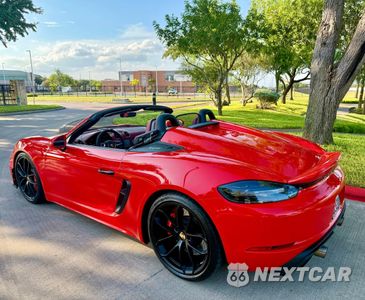 Trzecie zdjęcie samochodu z tyłu: 2021 PORSCHE BOXSTER SPYDER VIN:WP0CC2A84MS240215 - miniatura