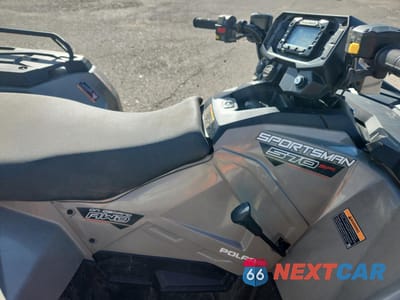 Piąte zdjęcie samochodu w środku: 2022 POLARIS SPORTSMAN 570 EPS VIN:4XASEE57XNA752360 - miniatura