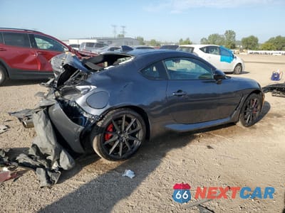 Trzecie zdjęcie samochodu z tyłu: 2025 TOYOTA GR 86 PREMIUM VIN:JF1ZNBE18S9750840 - miniatura