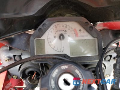 Zdjęcie 7 z 8 samochodu: 2011 HONDA CBR600 RR VIN:JH2PC37074M101376 - miniatura