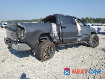 Trzecie zdjęcie samochodu z tyłu: 2020 TOYOTA TUNDRA CREWMAX SR5 VIN:5TFDY5F18LX941800 - miniatura