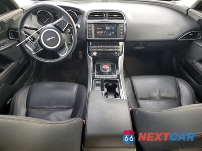 Zdjęcie 8 z 13 samochodu: 2018 JAGUAR XE PRESTIGE VIN:SAJAK4FX1JCP37896 - miniatura