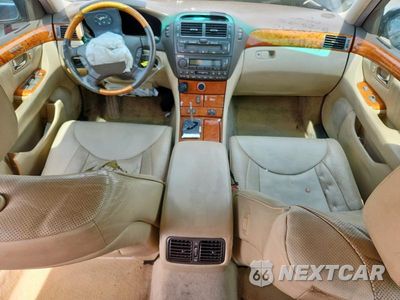 Zdjęcie 8 z 12 samochodu: 2004 LEXUS LS 430 VIN:JTHBN36FX40153867 - miniatura