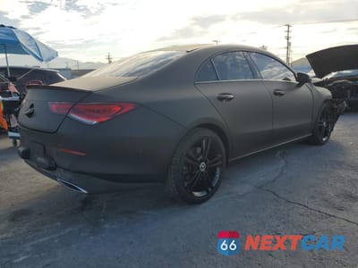Trzecie zdjęcie samochodu z tyłu: 2020 MERCEDES-BENZ CLA 250 VIN:WDD5J4GB3LN074446 - miniatura